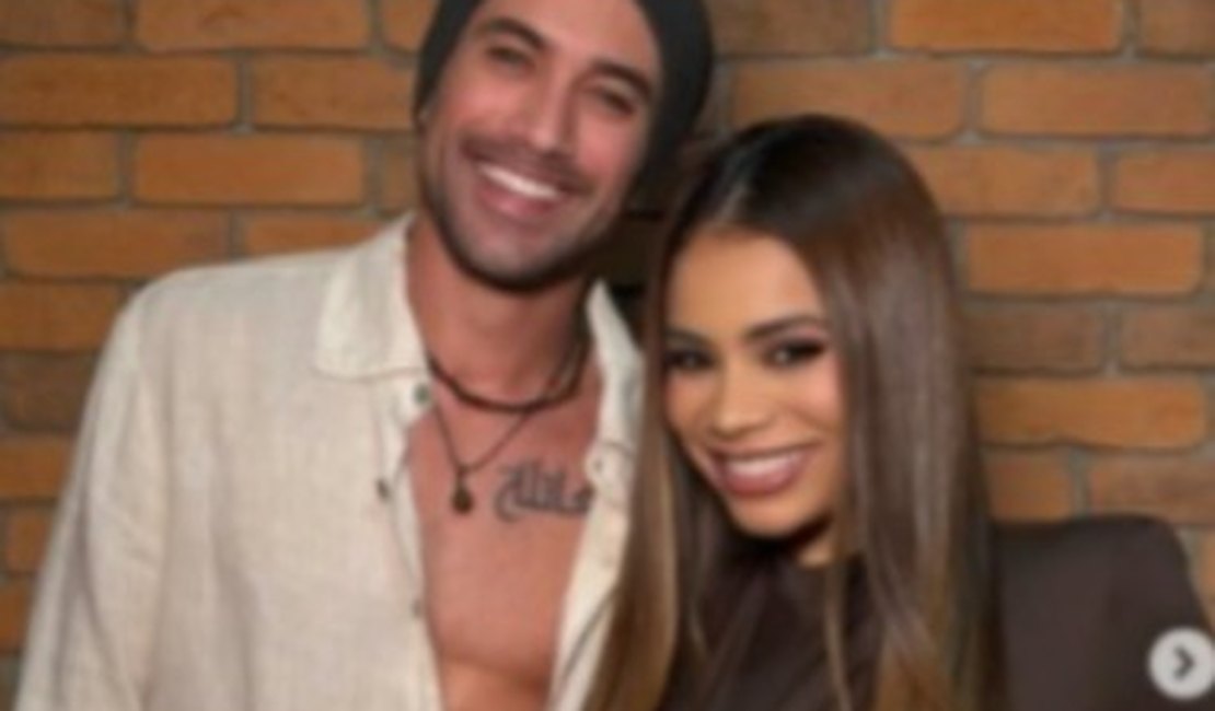 Lexa diz evitar cenas de beijo de Ricardo Vianna na TV: 'Pulo todas'