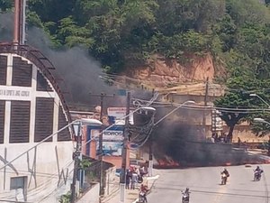 Após protesto, Prefeitura afirma que apenas imóveis irregulares foram demolidos no Vale do Reginaldo