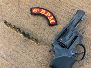 Jovem é preso acusado de porte ilegal de arma em Matriz de Camaragibe