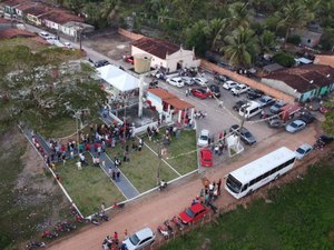 Praça é inaugurada no povoado Capela, em Penedo