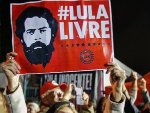 Em mensagem de Natal, Lula pede que militância não tema 'valentões'