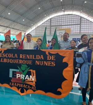 [Vídeo] Ginásio Acebílio Vieira Leite é entregue revitalizado à comunidade de Arapiraca