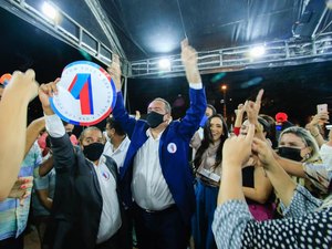 Maior e Manu mostram preparo e firmeza em debate realizado pela Uninassau