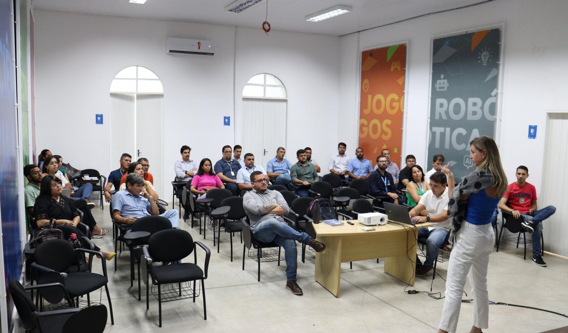 Casal reúne equipe operacional para avaliação de indicadores e troca de experiências