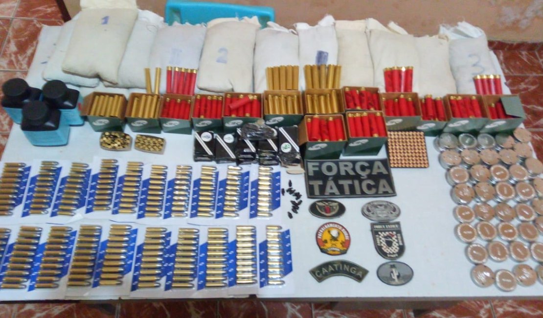 Polícia do Piauí  apreende arsenal de munições com viajantes de Arapiraca 