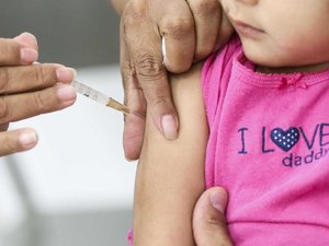Campanha contra sarampo e pólio vacina 85% das crianças brasileiras