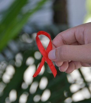 Sesau orienta população sobre a prevenção e o tratamento para o HIV