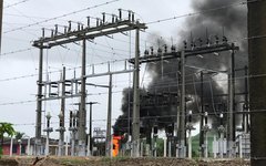 Equipamento da estação da Eletrobras incendeia em Porto Calvo