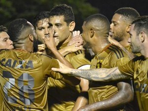 Brasileirão: Fluminense,  Palmeiras e Santos tropeçam e briga contra degola embola