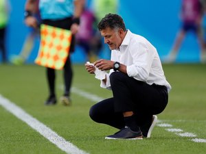 Seleção mexicana é atingida por 'epidemia de gripe', afirma jornal
