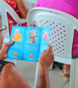 Arapiraca promove ação para orientar idosos sobre golpes cibernéticos