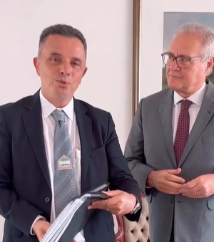 Ex-prefeito de União preserva laço com Renan Calheiros apesar de JHC