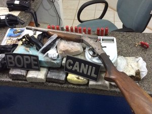 Sete pessoas são presas em operação policial  no Benedito Bentes