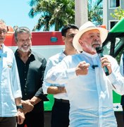 Arthur Lira participa ao lado do presidente Lula de entrega de moradias e ambulâncias em Alagoas