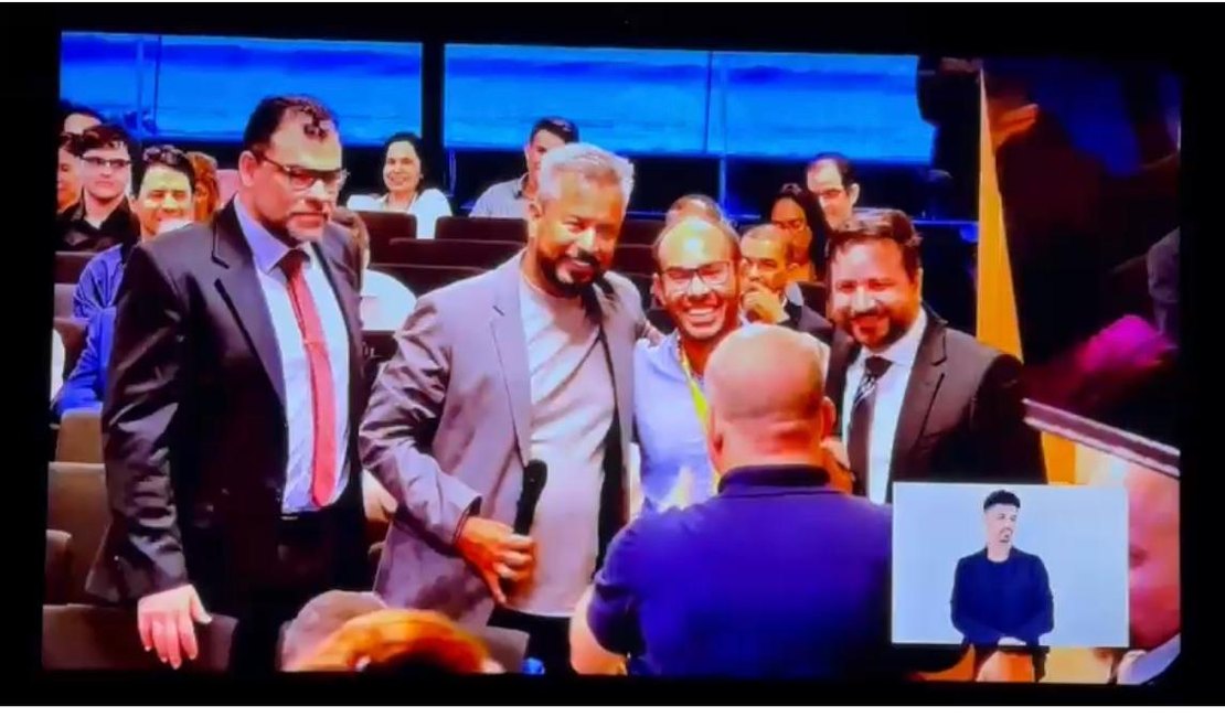 Presidente Rogério Siqueira representa o ASA em evento com ministro do TST