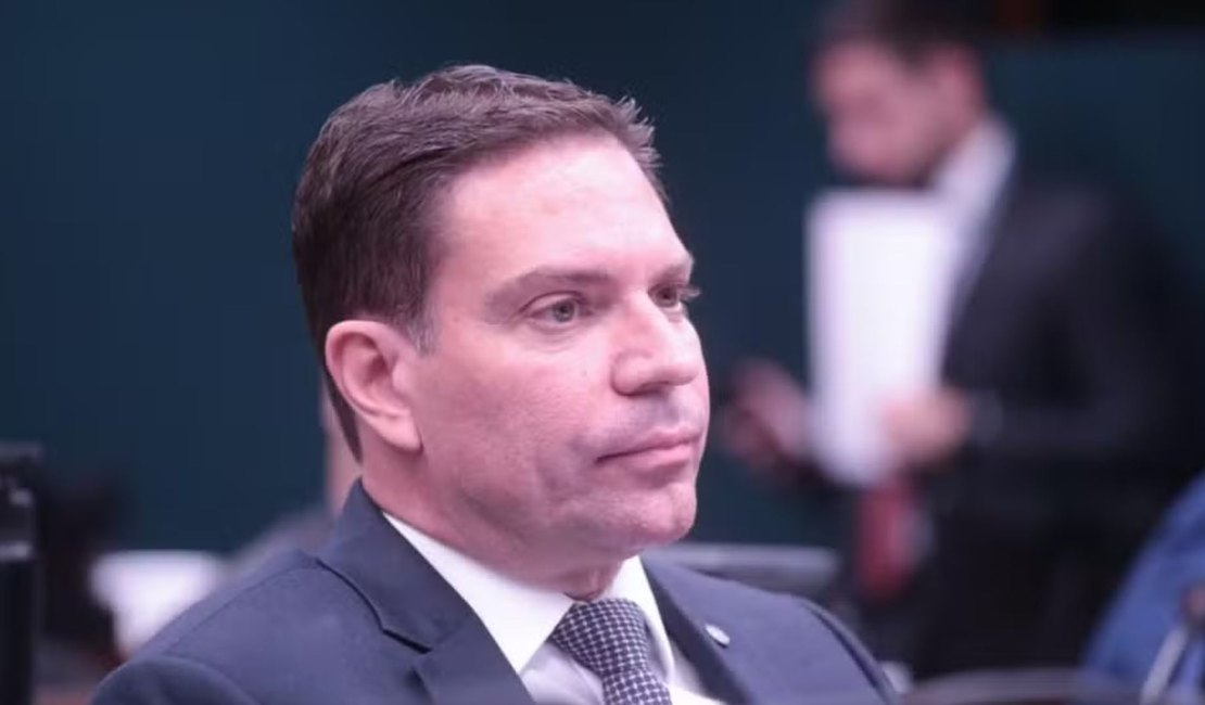 Alexandre Ramagem tem parte da ação penal suspensa pelo STF