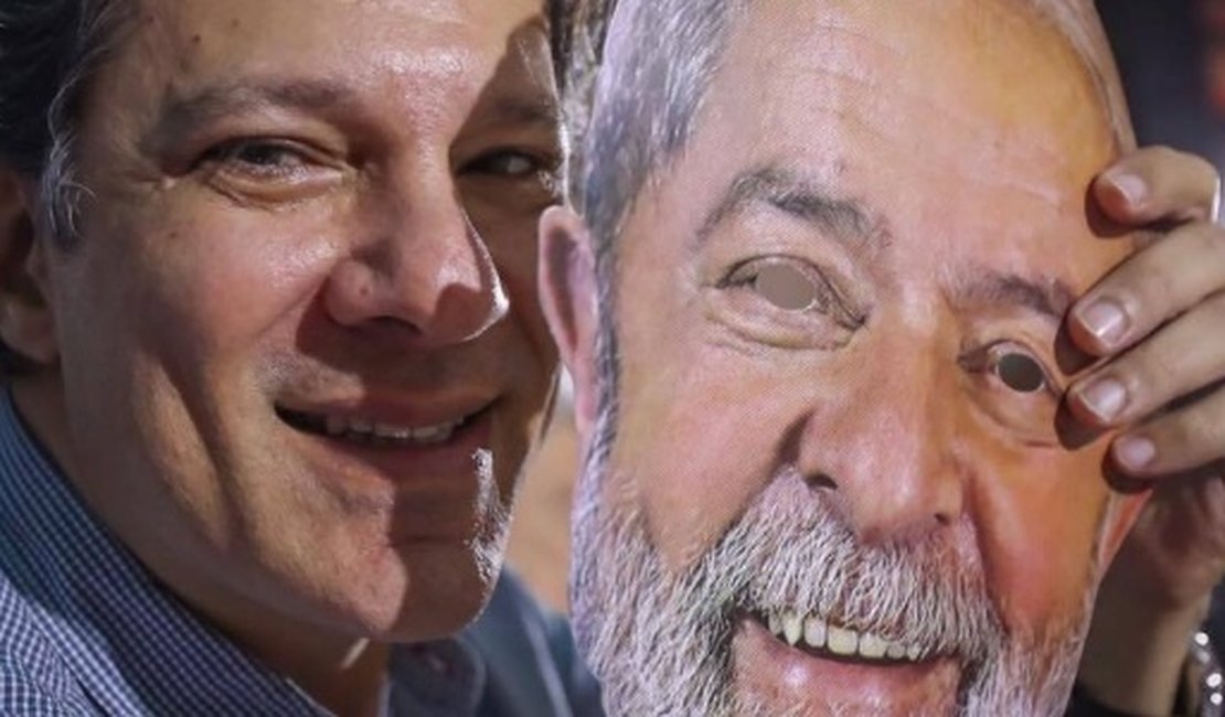 Lula pede, em carta escrita à mão, voto em Haddad como presente de aniversário
