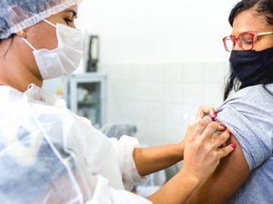 Quase metade do público-alvo já se vacinou contra Influenza em Maceió