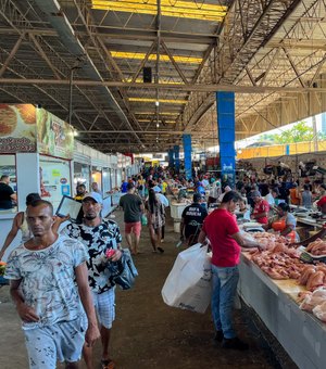 Mercados públicos e feiras de Maceió têm funcionamento especial neste feriado