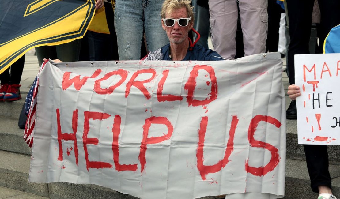 Homem que tentou matar Trump é condenado à prisão perpétua