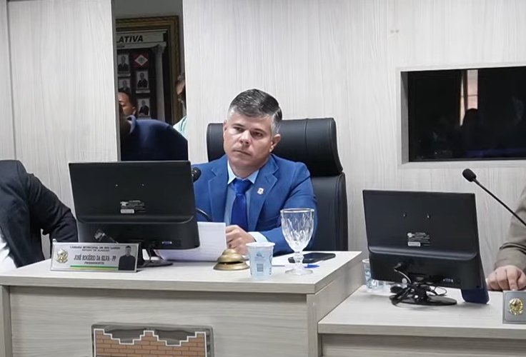Presidente da Câmara de Rio Largo é acusado de acobertar articulação golpista e impor silêncio