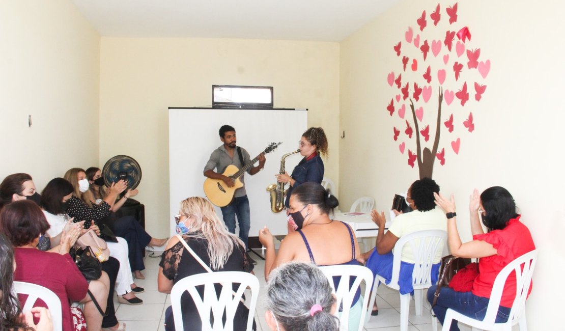 Prefeitura promove roda de discussão com mulheres assistidas pelo Cramsv