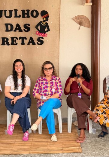 Teca Nelma participa de roda de conversa sobre direitos e desafios das mulheres negras
