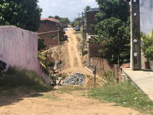 Seminfra inicia obras na Rua Ana Lúcia Moreira