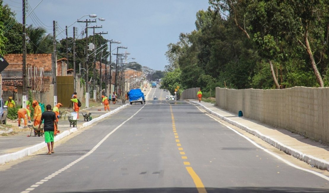 Comunidade da Ufal é beneficiada com Avenida Paulo Holanda