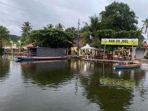 Pescadores realizam protesto na Lagoa Mundaú neste domingo (26)