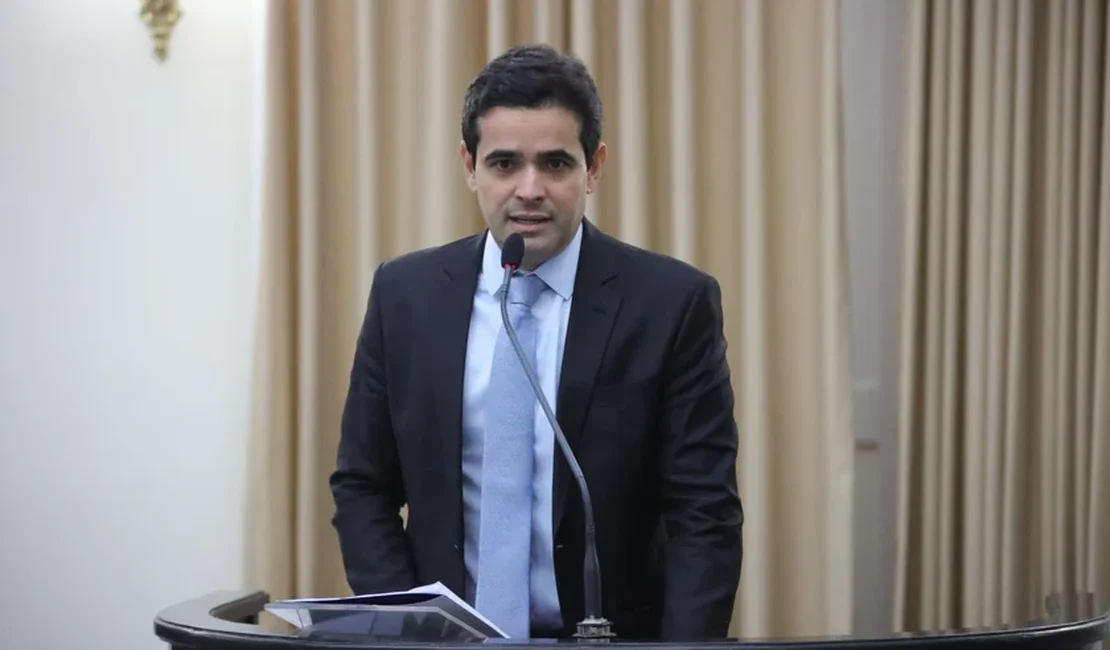 Justiça determina que Maia apague post sobre agentes de trânsito e deputado reage: ‘Não vão me calar’