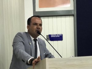 Vereadores aprovam abertura de CEI para investigar rachaduras no Pinheiro