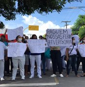 [Vídeo] Funcionários do Hospital Sanatório protestam contra salários atrasados