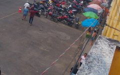 Auxílio emergencial: Centro de Porto Calvo fica lotado 