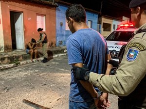 Após gritos de socorro, homem é preso por agredir mulher com facão em Arapiraca