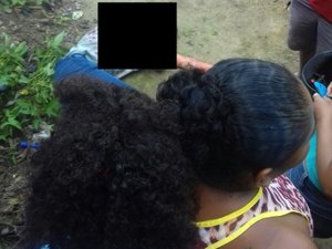 Homem com uniforme de empresa de ônibus é morto a tiros na Mata do Rolo