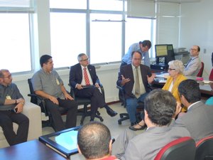 MPT fiscalizará cumprimento de acordo entre Sinttro e empresas de ônibus