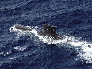 Marinha da Indonésia acha objeto no mar que pode ser de submarino