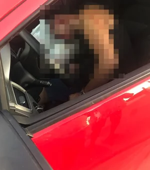 Homem é morto a tiros dentro de carro em Taquarana