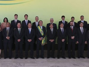 Bolsonaro se reúne com Conselho de Ministros