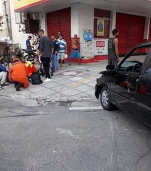Avanço de sinal vermelho provoca acidente na Av. João Davino, em Maceió