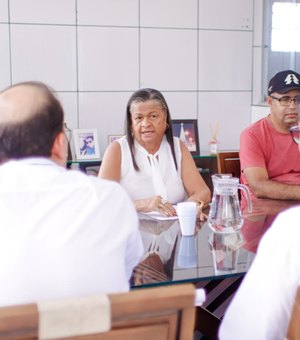 Tia Júlia se reúne com Águas do Sertão para alinhar cronograma das obras de saneamento