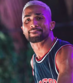 Cantor Zau O Pássaro morre após batida entre carro e caminhão na Bahia