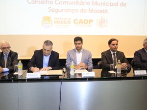 Vereadores prestigiam solenidade de posse do CONSEG de Maceió