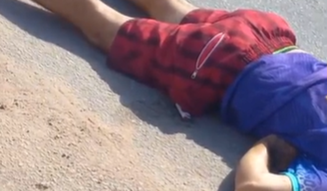 Homem é assassinado a tiros em via pública no bairro do Clima Bom, em Maceió