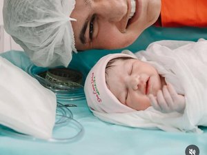 Prefeito de Rio Largo comemora nascimento da filha Ana Clara