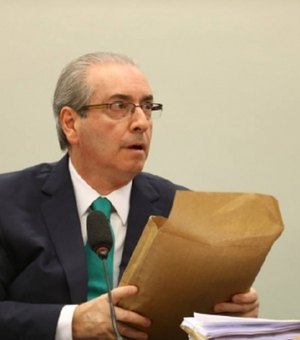 Parecer considera que Cunha mentiu sobre contas no exterior
