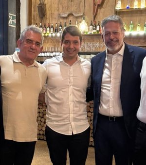 Filhos de Arthur Lira são apresentados a prefeitos alagoanos em Brasília
