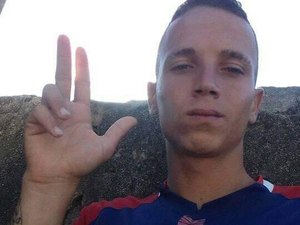 Jovem é assassinado a tiros e pedradas em Capela