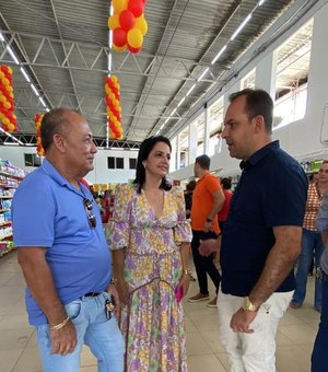 Francisco Sales destaca geração de emprego por empresários alagoanos em inauguração de supermercado